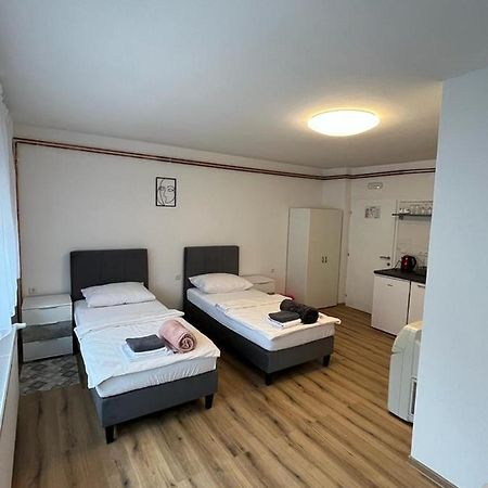 Opg - Zm Apartmani Martinovic Novska Exteriör bild
