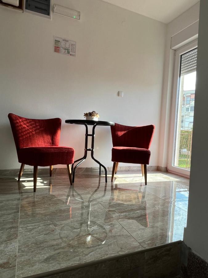 Opg - Zm Apartmani Martinovic Novska Exteriör bild