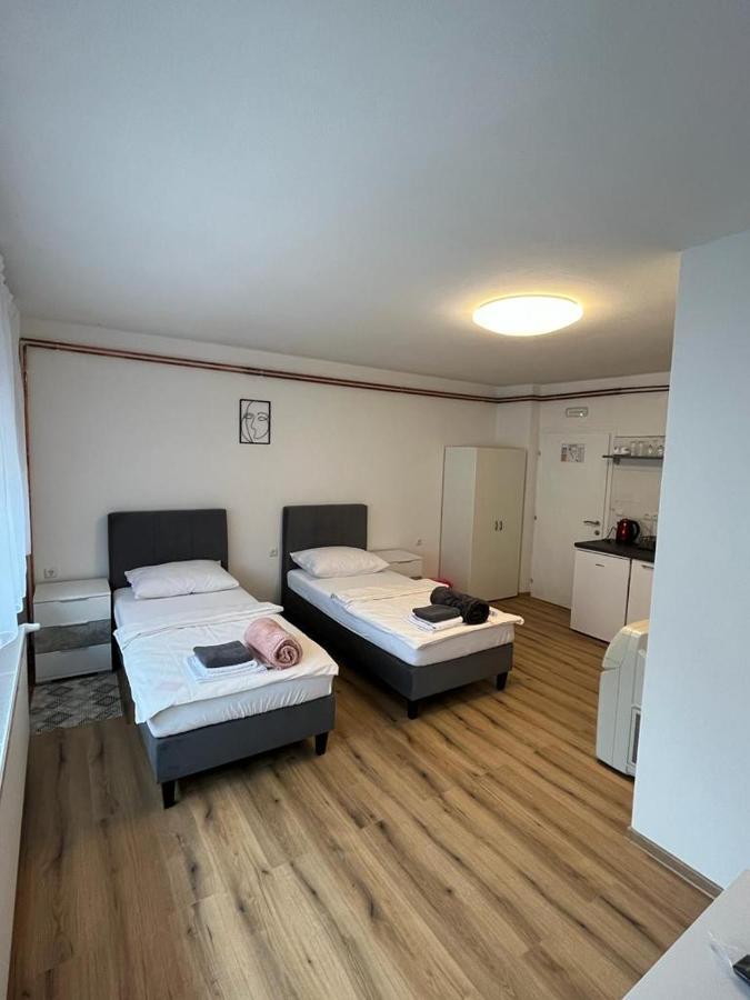Opg - Zm Apartmani Martinovic Novska Exteriör bild