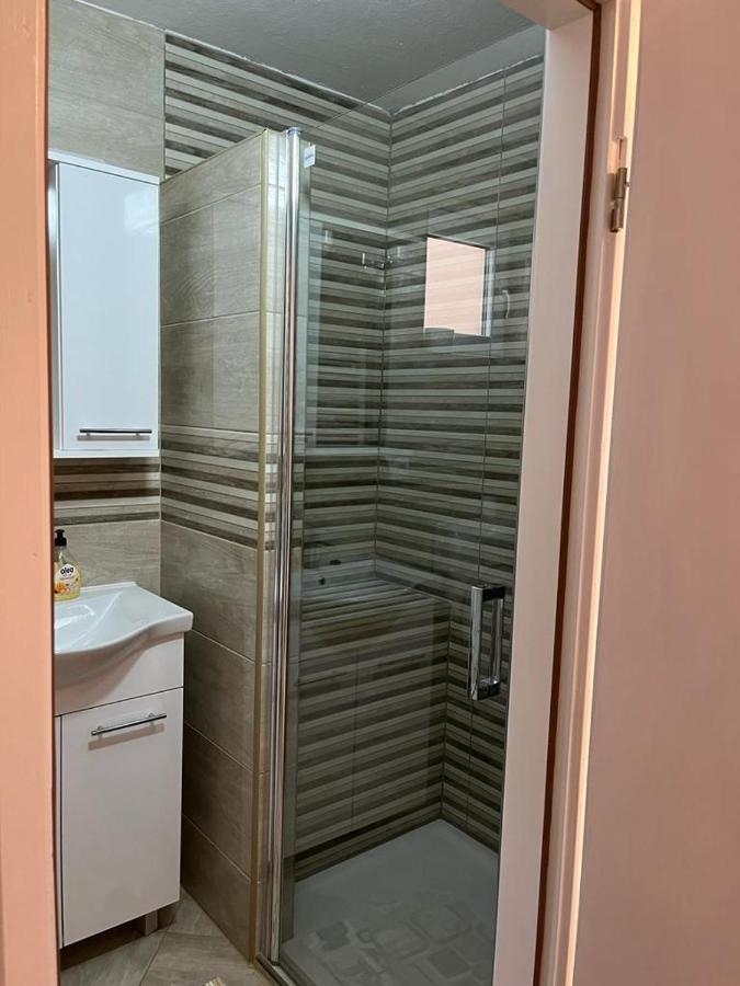 Opg - Zm Apartmani Martinovic Novska Exteriör bild